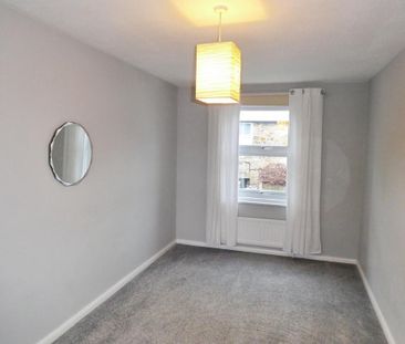 2 bedroom end of terrace house to rent - Photo 4