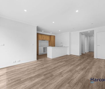 Brand New Modern Design Townhouse - Photo 6