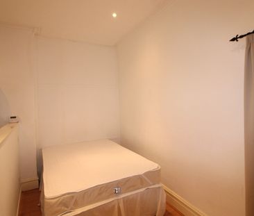 160 Woodsley Road, Leeds - Photo 3