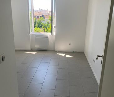 Location Appartement 3 pièces 55m² MULHOUSE 68200 - Photo 4