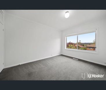 3 Hazelwood Street, Karabar, NSW 2620 - Photo 5