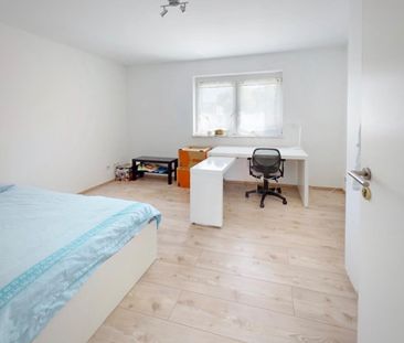 Vollmöbliertes WG-Zimmer nahe TU Garching! Anfragen gerne per E-Mail! - Photo 1