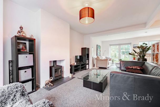 3 bedroom semi-detached house to rent - Photo 1