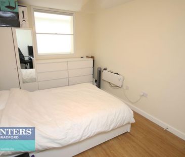 1 bedroom Flat To Let - Photo 5