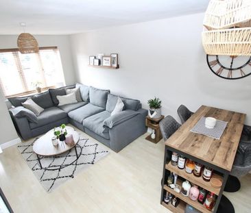 2 bedroom terraced house to rent - Photo 2