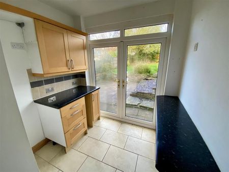 3 bedroom detached house to rent - Photo 5