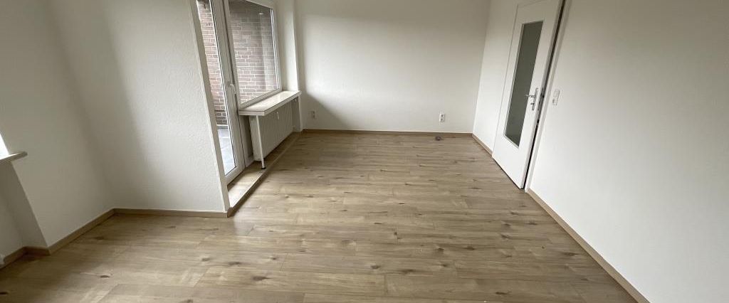 Bereits modernisierte 3-ZKB-Balkonwohnung im Europaviertel zu vermieten! - Foto 1