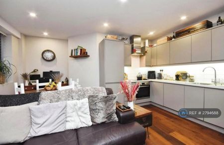 1 bedroom flat to rent - Photo 4