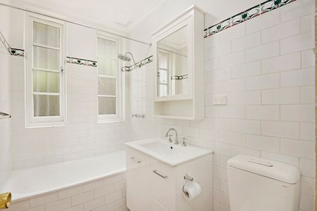 1/69 Curlewis Street, Bondi Beach NSW 2026 - Apartment For Rent | Domain - Photo 3