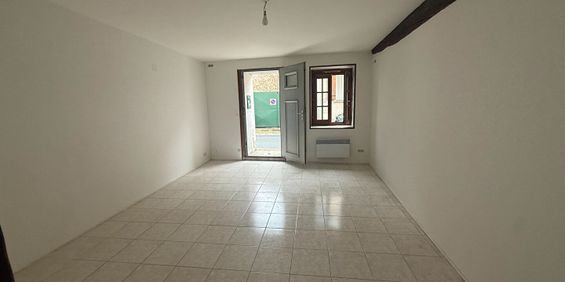 Appartement T1 près de ARPAJON à louer - Photo 3