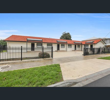 2/11 Cooper Ave, Altona North, Vic 3025 - Photo 4