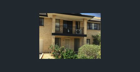 Massive House Size Townhouse - Photo 2