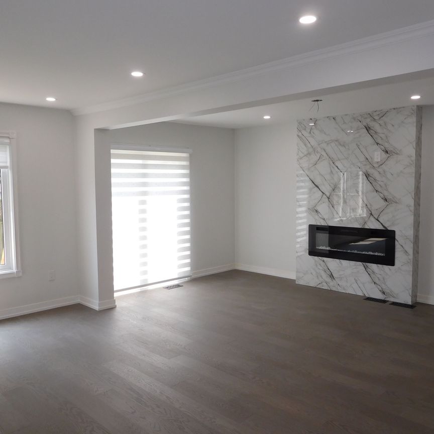 For Lease - 88 Hewitt Crescent Unit# Upper, Ajax, Ontario - Photo 1