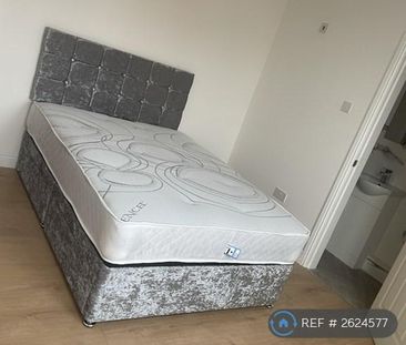 1 bedroom in a house share to rent - Photo 6