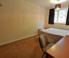 3 bedroom House in Rillbank Lane, Leeds - Photo 4