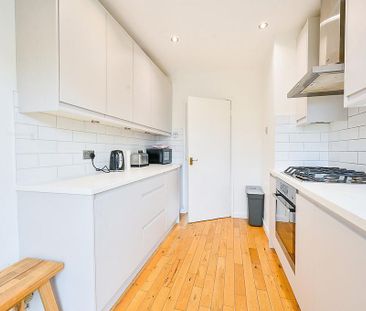 2 bedroom flat to rent - Photo 6
