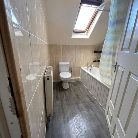 Room in a Shared House, Royal Park Avenue, LS6 - Photo 4