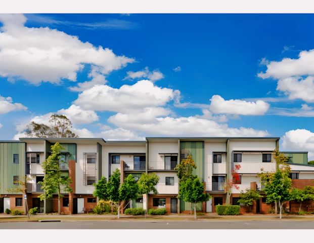 Large Room (U7: R2) - Photo 1