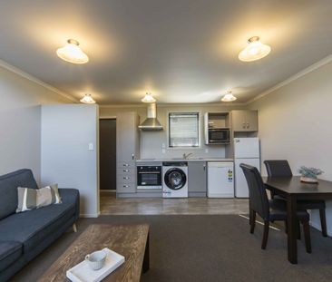 Apartment Located Close to The CBD - Photo 3