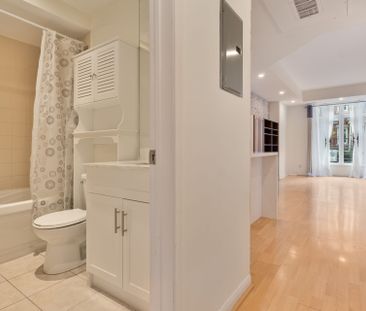 For Lease - 11 Niagara Street Unit# 8, Toronto, Ontario - Photo 1