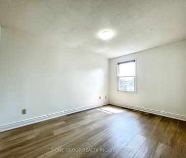 For Lease - 4485 Jenkins Crescent, Mississauga, Ontario - Photo 5