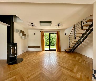 AIGREFEUILLE Maison 7 pièces 165 m2 avec piscine - Photo 4