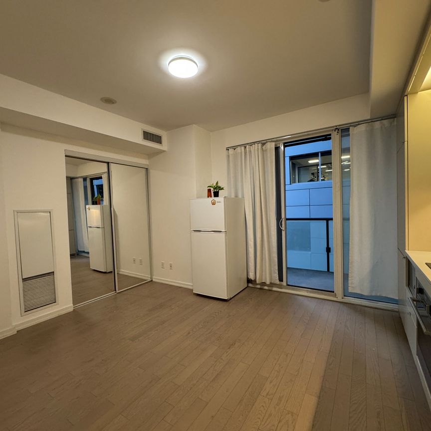 For Lease - 101 Peter Street Unit# 617, Toronto, Ontario - Photo 1
