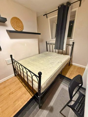 Room in a Shared House, East India Dock Road, E14 - Photo 2