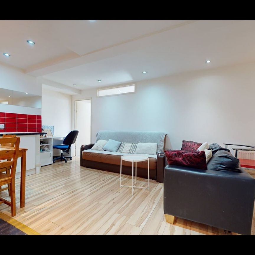 2 Bed Flat, Park West Tower, W2 - Photo 1