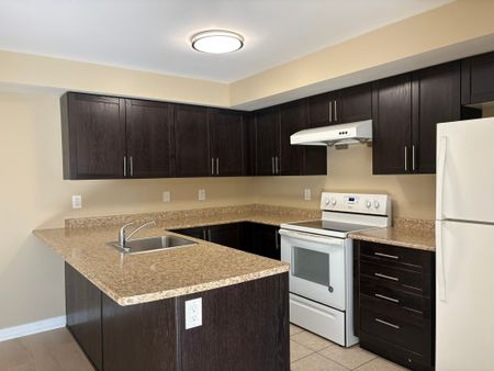 For Lease - 10 Dunsheath Way Unit# 201, Markham, Ontario - Photo 3