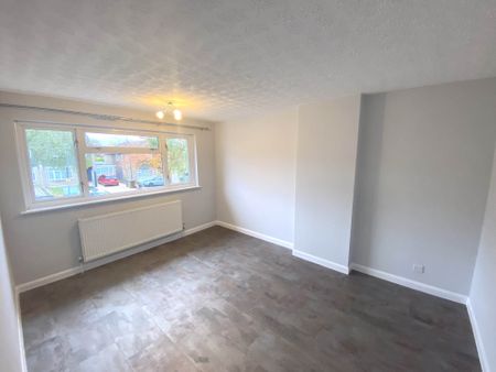Price £2,300 pcm - Available Now - Unfurnished - Photo 3
