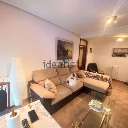 Alquiler de piso en Barrio Gibaja - Foto 1