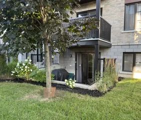 1 room apartment of 99m² in Carignan - Photo 2