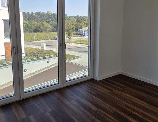 Moderne Familienwohnung mit Balkon in grüner Lage im Erstbezug! Ankleide, Lift! - Foto 1