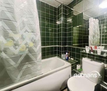 Kitchener Road, High Wycombe, Buckinghamshire, HP11 - Photo 4