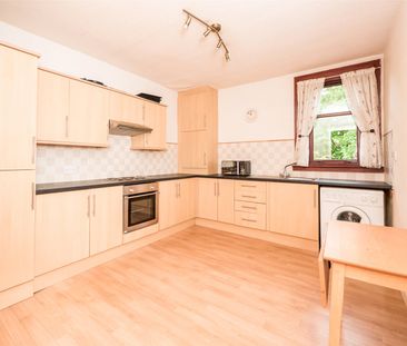 3 bedroom apartment to rent - Photo 4