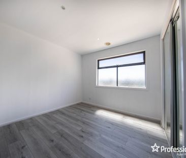 AFFORDABLE 3 BEDROOM TOWNHOUSE - Photo 5