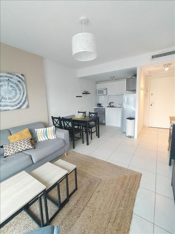 2 pièces - Meublé - 33,8 m² - 4ème étage - Colocation non autorisée - Photo 2