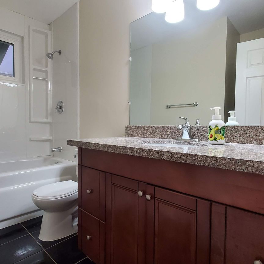 For Lease - 1206 Wakefield Crescent Unit# Main, Oshawa, Ontario - Photo 1