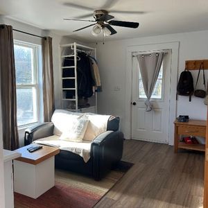 4 1/2 lumineux à Stanstead - Photo 2