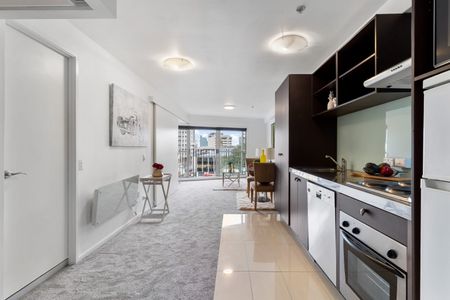 Boutique Modern City Living furnished or unfurnished you choose - Photo 4