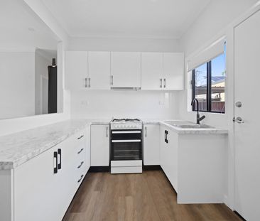 3 bedroom Family Home - Photo 4