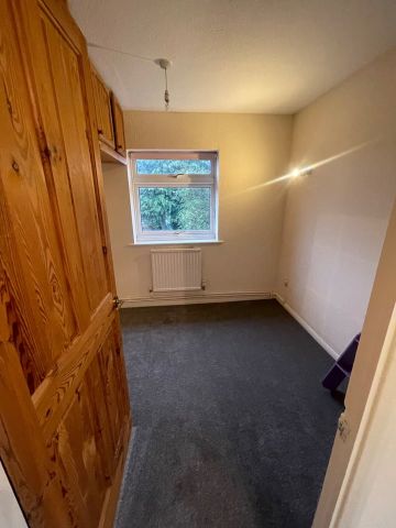 3 Bed Semi-Detached House, Barford Rise, LU2 - Photo 5