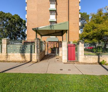 East Victoria Park - Photo 5