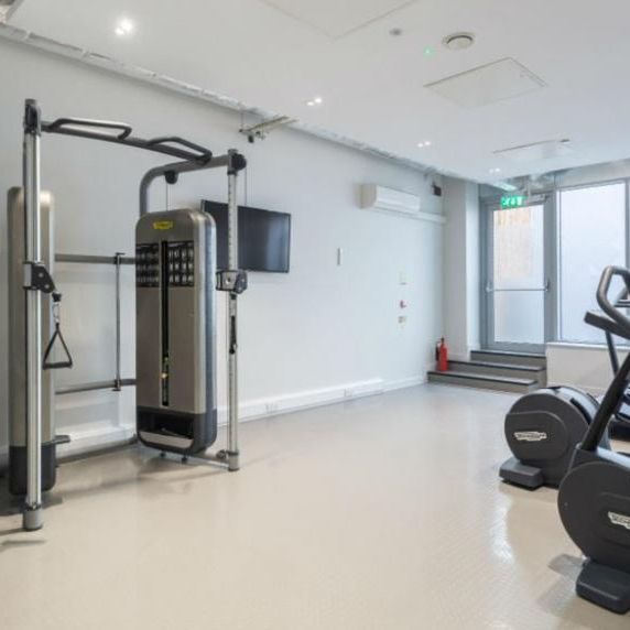 Studio to rent - Photo 1