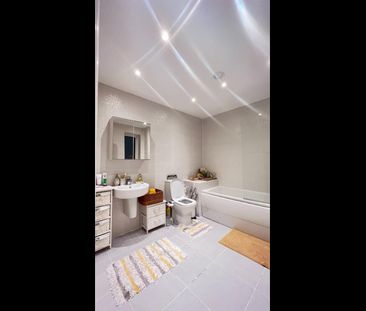 Room in a Shared House, Sylvia Pankhurst Way, M13 - Photo 2