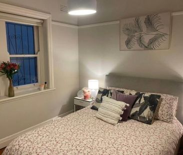 Edgecliff - Photo 2