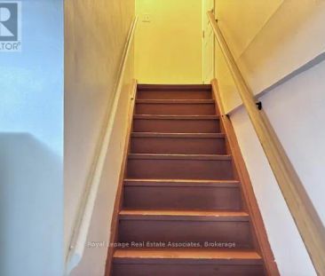 130 KINGSWOOD DRIVE - Photo 1