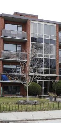 Rent $2675 -2 bedroom apartment. Yonge-Eglinton. Close to subway - Photo 1