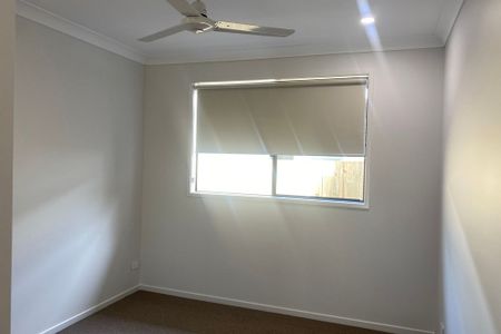 MODERN 4-BEDROOM FAMILY HOME, AVAILABLE AND READY FOR YOUR FAMILY NOW! - Photo 5